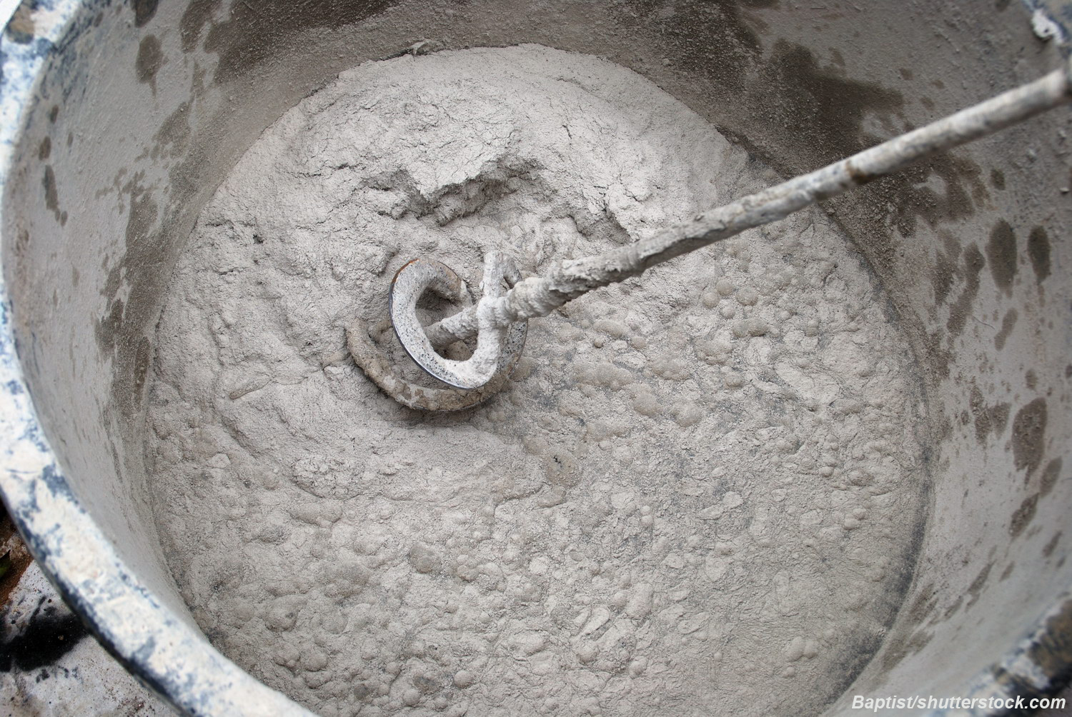 Цементный раствор в ведре куплю штроборез по бетону с пылесосом